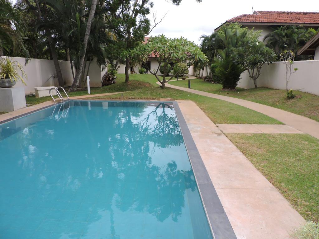 The Lagoon Villa Kurana Katunayaka Buitenkant foto