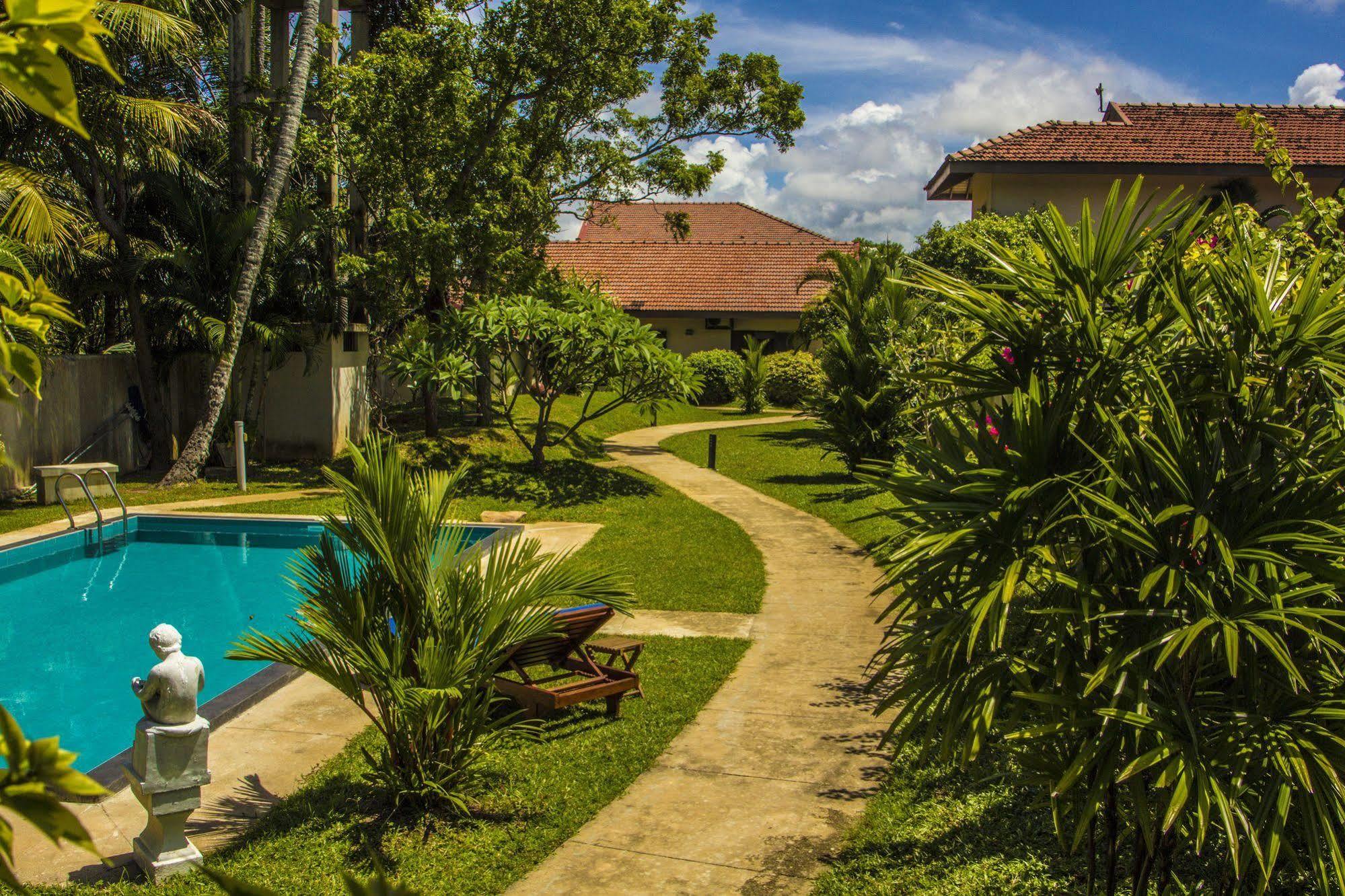 The Lagoon Villa Kurana Katunayaka Buitenkant foto